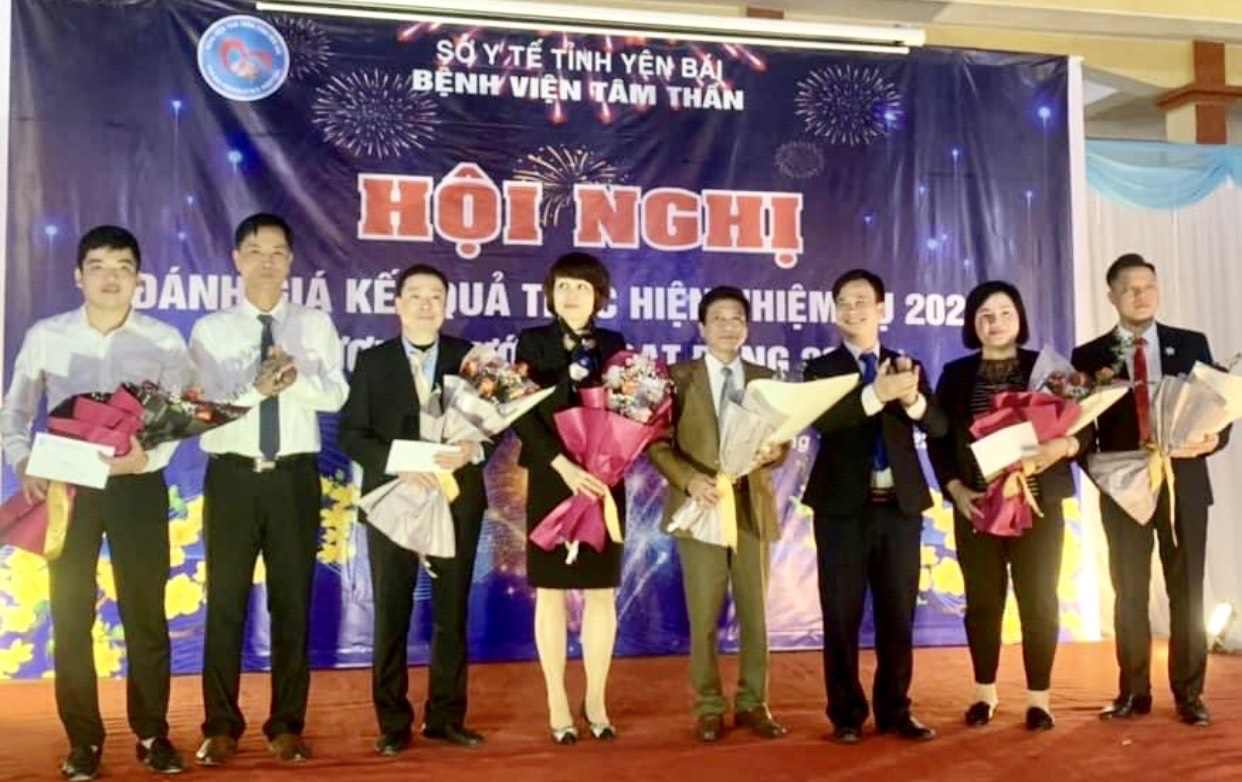 chào mừng Đại hội đại biểu Công đoàn Ngành Y tế Yên Bái lần thứ XIII, nhiệm kỳ 2023 - 2028