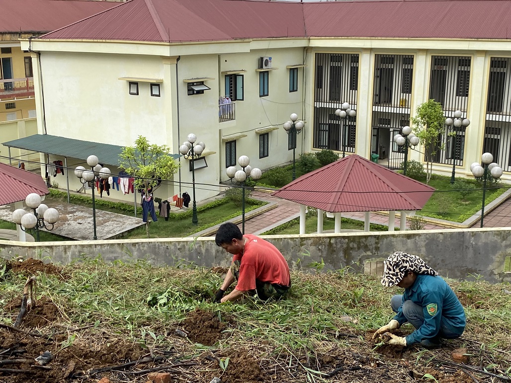 XÂY DỰNG VÀ BẢO VỆ MÔI TRƯỜNG BỆNH VIỆN VÌ SỰ AN TOÀN CỦA NGƯỜI BỆNH, AN TOÀN CHO CỘNG ĐỒNG